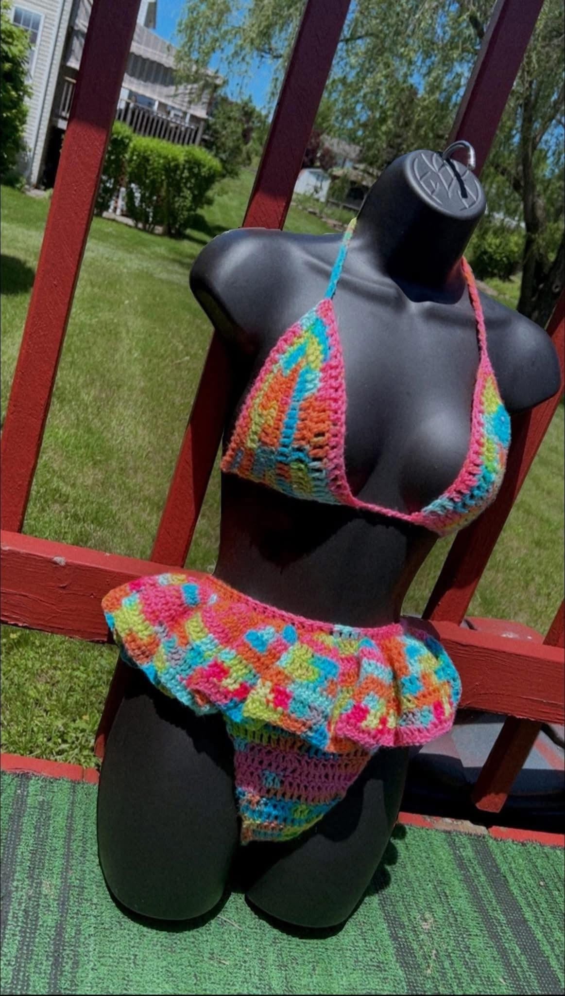 Crochet Ruffled 3 Piece Set